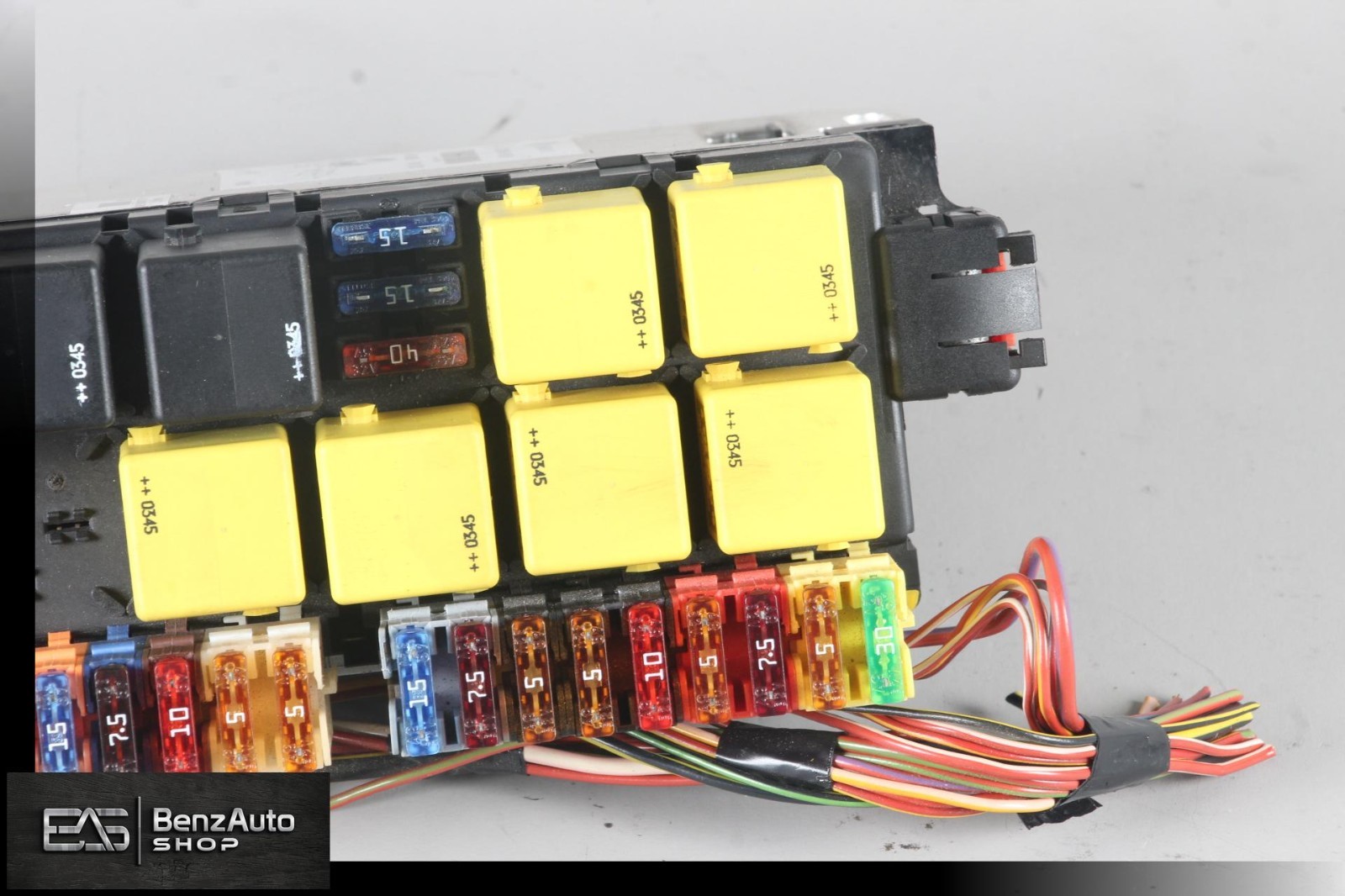 03-12 Mercedes R230 SL55 SL500 AMG Front Left SAM Fuse Box Control Module OEM