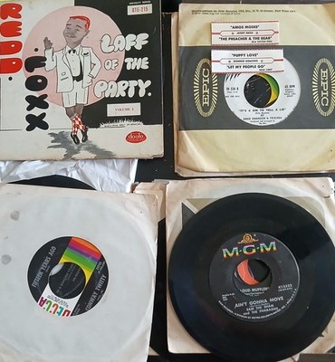 Lot Of 26 45's Records Jukebox 7'' 45 rpm 24- Mixed 45 2- Original Jukebox Labels