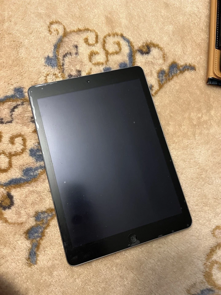 Apple iPad Air 1st Gen 16GB | A1474 | Space Gray (Unlocked) Nice - Image 3 of 4