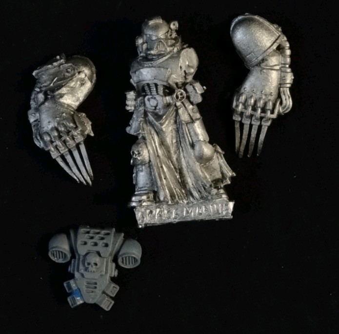 2004 Space Marine Veteran with Lightning Claws 40k GW Citadel OOP