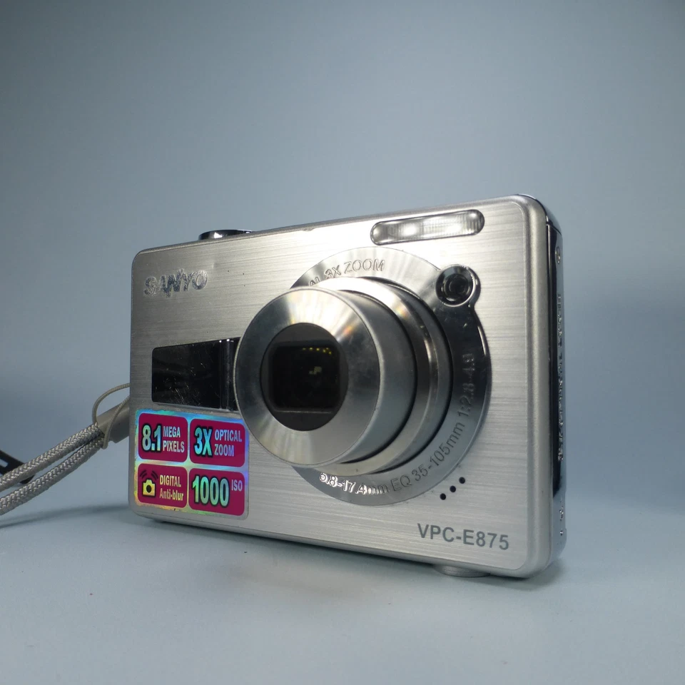 Sanyo Digital Camera VPC-E875 8.1MP Silver Tested Full Working Set - Image 2 of 4