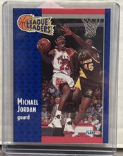 #220 Michael Jordan League leaders, 1991 92 Fleer Basketball Card  B4
