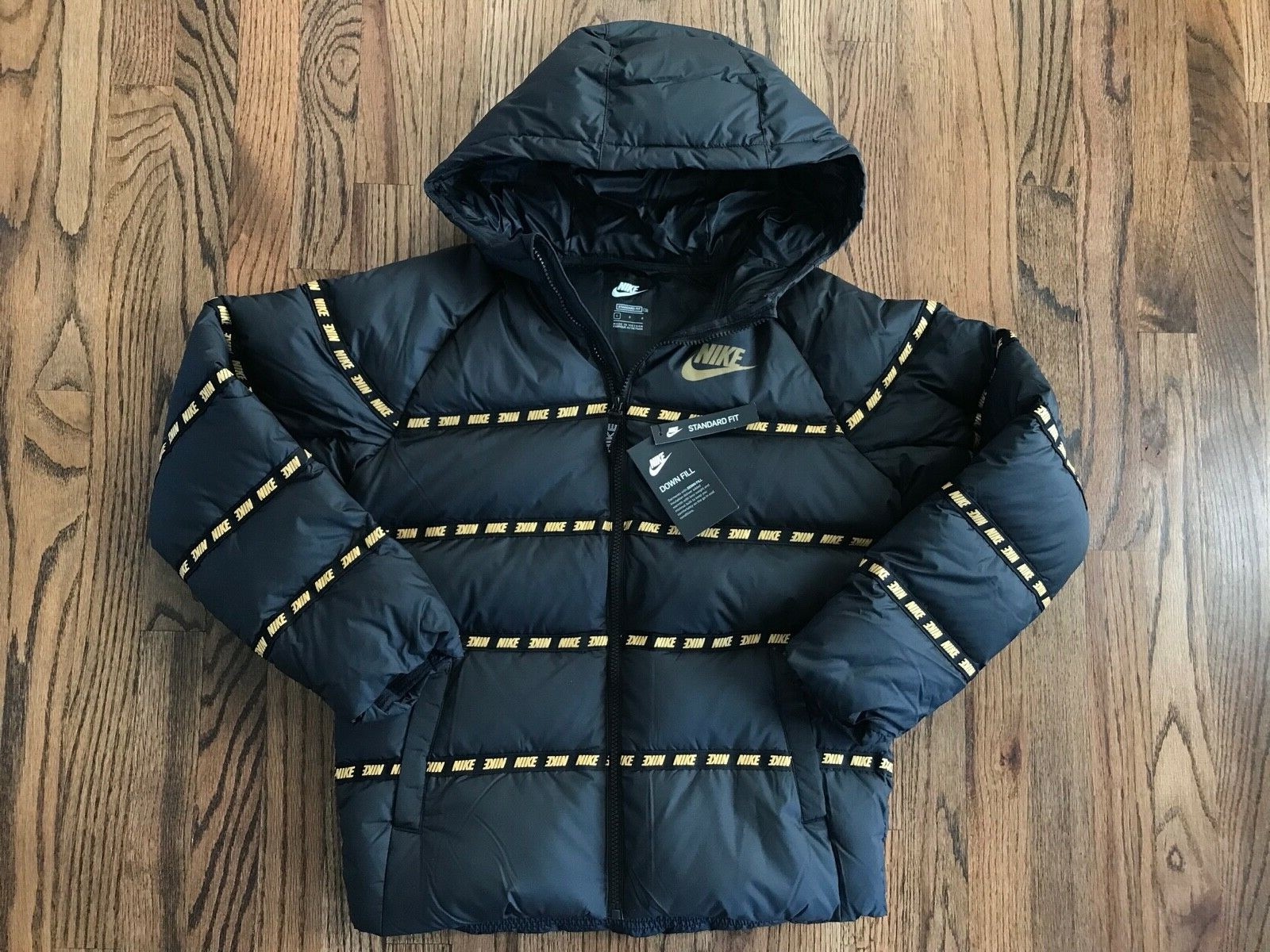Nike Sportswear Big Boys SZ L Black 