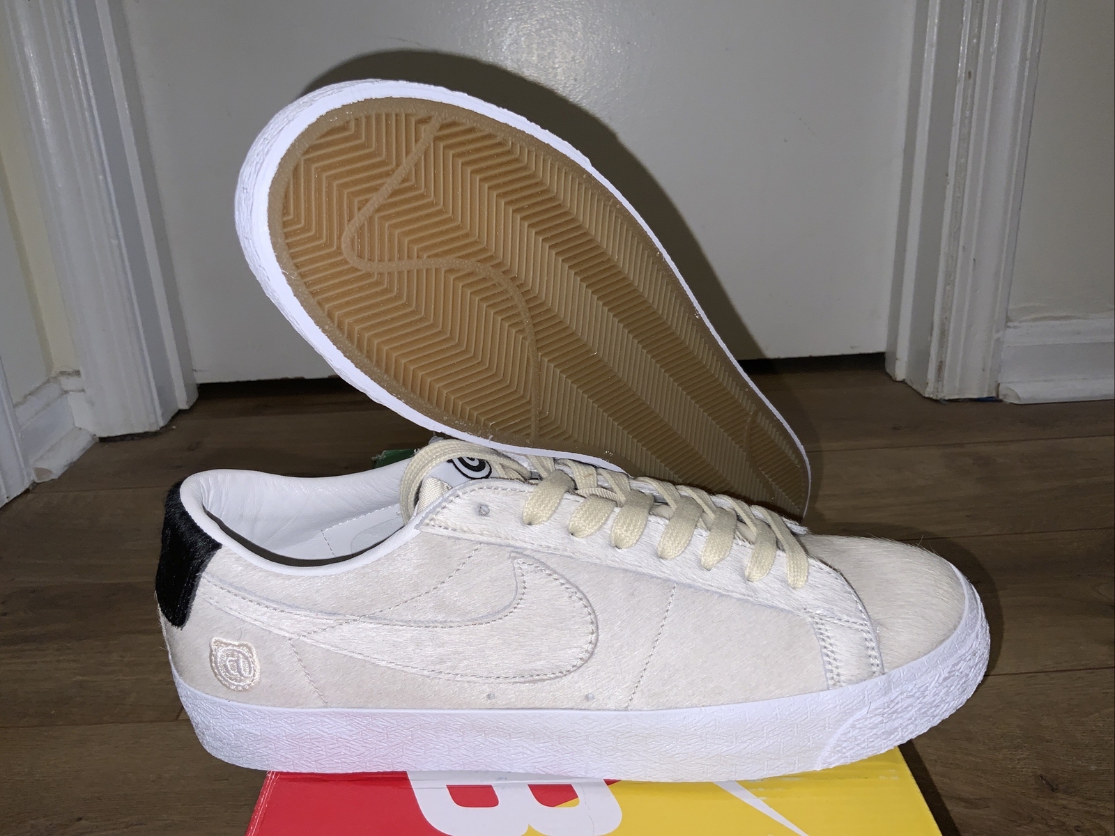 OFF WHITE X NIKE Blazer giocattolo taglia 12 Nike SB Low x Medicom mattone da orso 2020. Scatola danneggiata. CZ4620 200