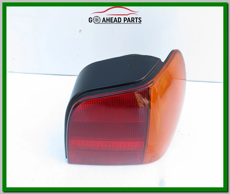 LUZ FRENO TRASERO DERECHO VOLKSWAGEN POLO LUZ TRASERA DERECHA ORIGINAL 6N1 95 - 00 Foto 4 de 4