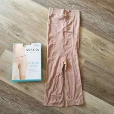 NWT Assets by Spanx Nude Shaping Shorts Size 5