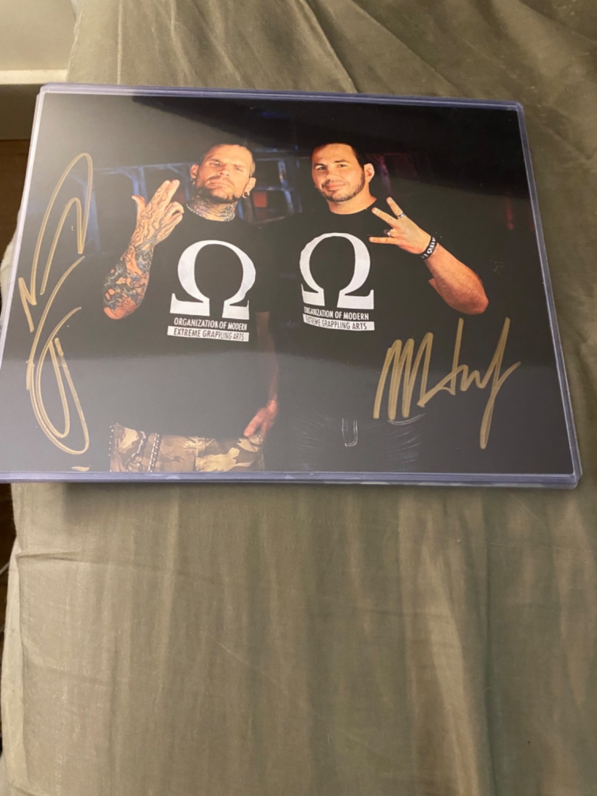Picture 1 of 1
