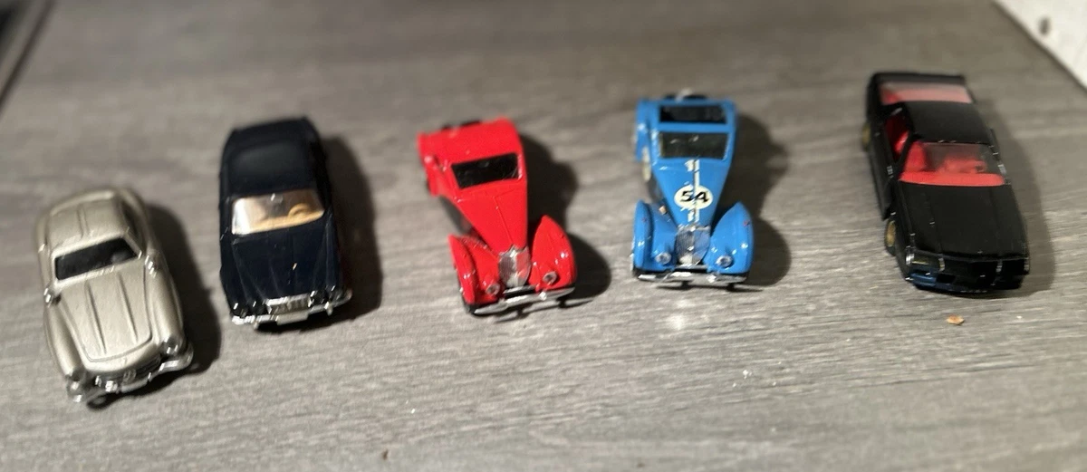 QUIRALU : Ensemble de 3 voitures à l'échelle 1/43 comprenant