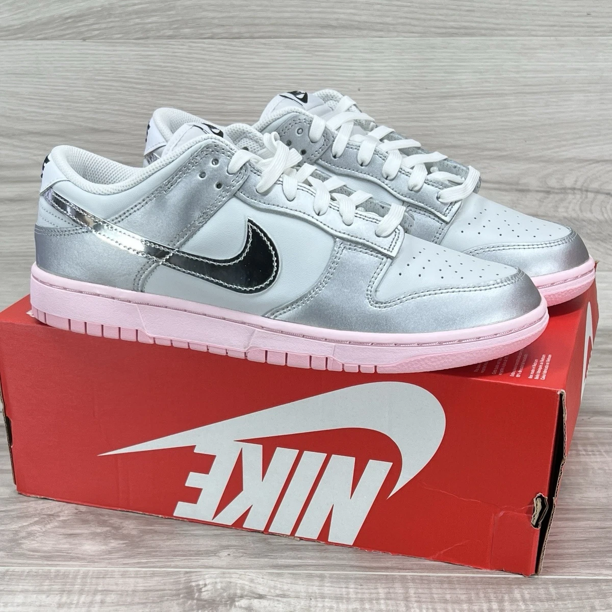 Preços baixos em Nike Dunk Low Metallic Silver W | eBay