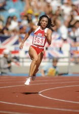 Florence Griffith Joyner USA runs in a semi final Women's 200 mete- Old Photo 2