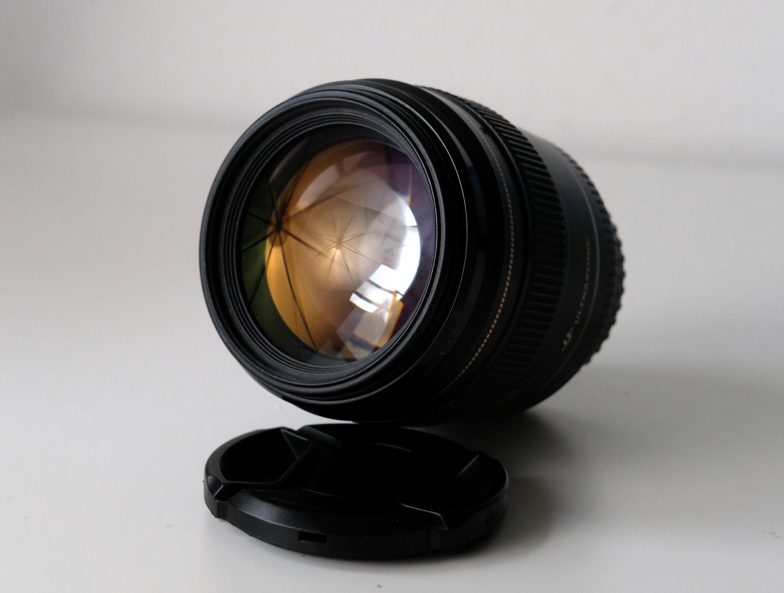 Canon EF 85mm f/1.8 USM