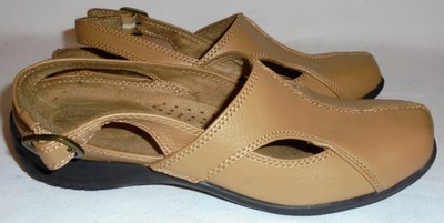 easy street ladies sandals