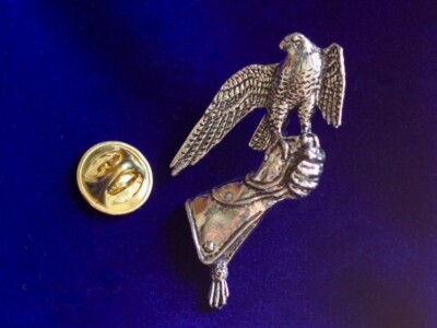 Falknerei Zinn Anstecknadel Abzeichen & Geschenkbeutel, silber Metall Krawatte Lanner Falke
