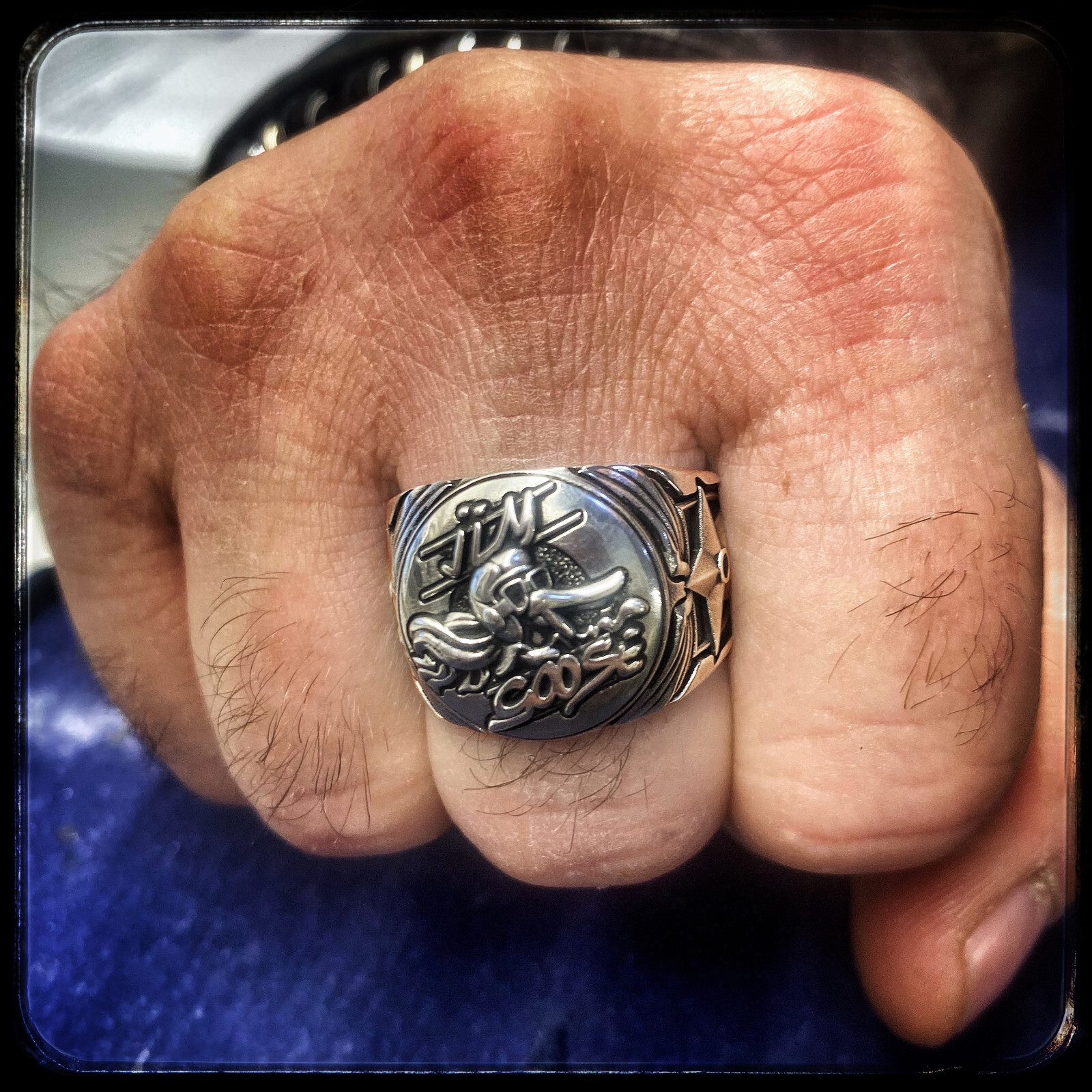 Bague JIM GOOSE Hommage MAD MAX : accessoire idéal pour vos virées à moto