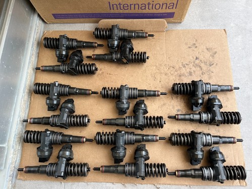 GENUINE VAG Audi Seat Skoda VW Fuel Injection nozzle 1.9 Tdi 038130073AG - Picture 1 of 10