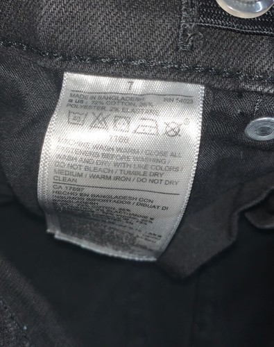 Preowned- Old Navy Karate Slim Stretch Distressed Jeans Boys (Size 7) - Picture 5 of 9