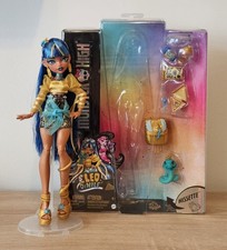 Monster High Puppe: Cleo De Nile Core Refresh - OVP+Puppenständer - Vollständig