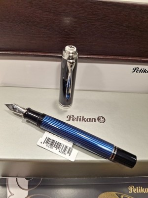 Pelikan Souverän Füllfederhalter M805 Schwarz-Blau 750er Goldfeder M 933432 OVP