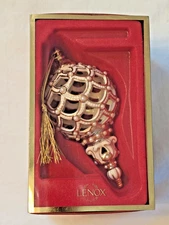 LENOX FLORENTINE & PEARL GOLDTONE SPIRE ORNAMENT CHRISTMAS HOLIDAY NEW IN BOX