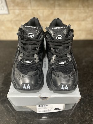 Balenciaga Runner Black Men display picture 1