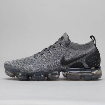 Nike Air VaporMax Flyknit 2   Men's Size 942842-002   Free Shipping