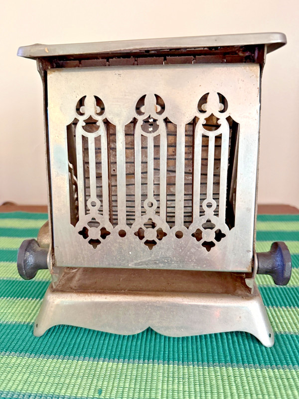 Vintage Toaster 1910 Hotpoint Edison Electric. 2 Slice, no cord