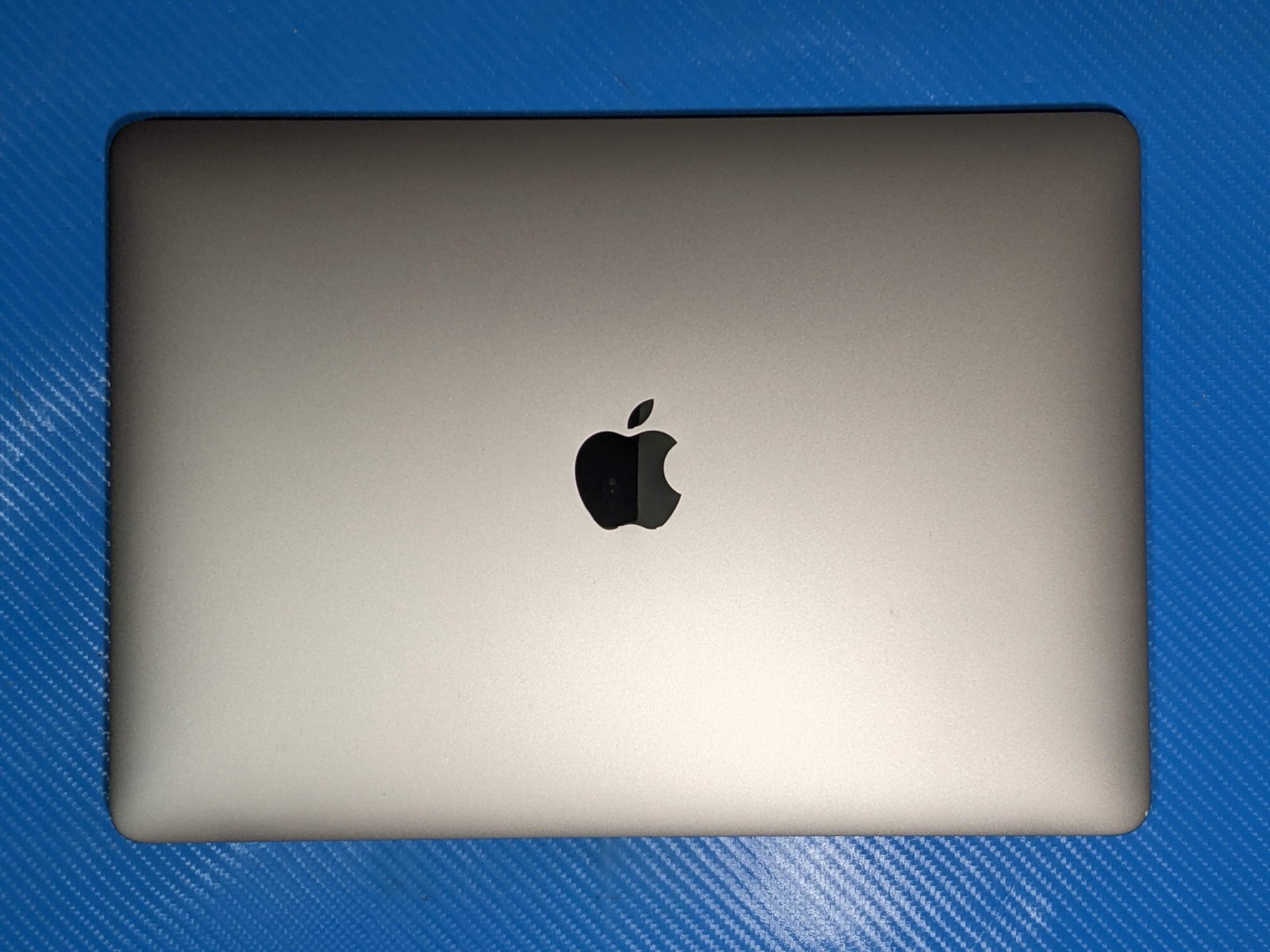 Apple MacBook Air 13" (2020) i5-1030NG7 1.1GHz MVH22LL A PA 13