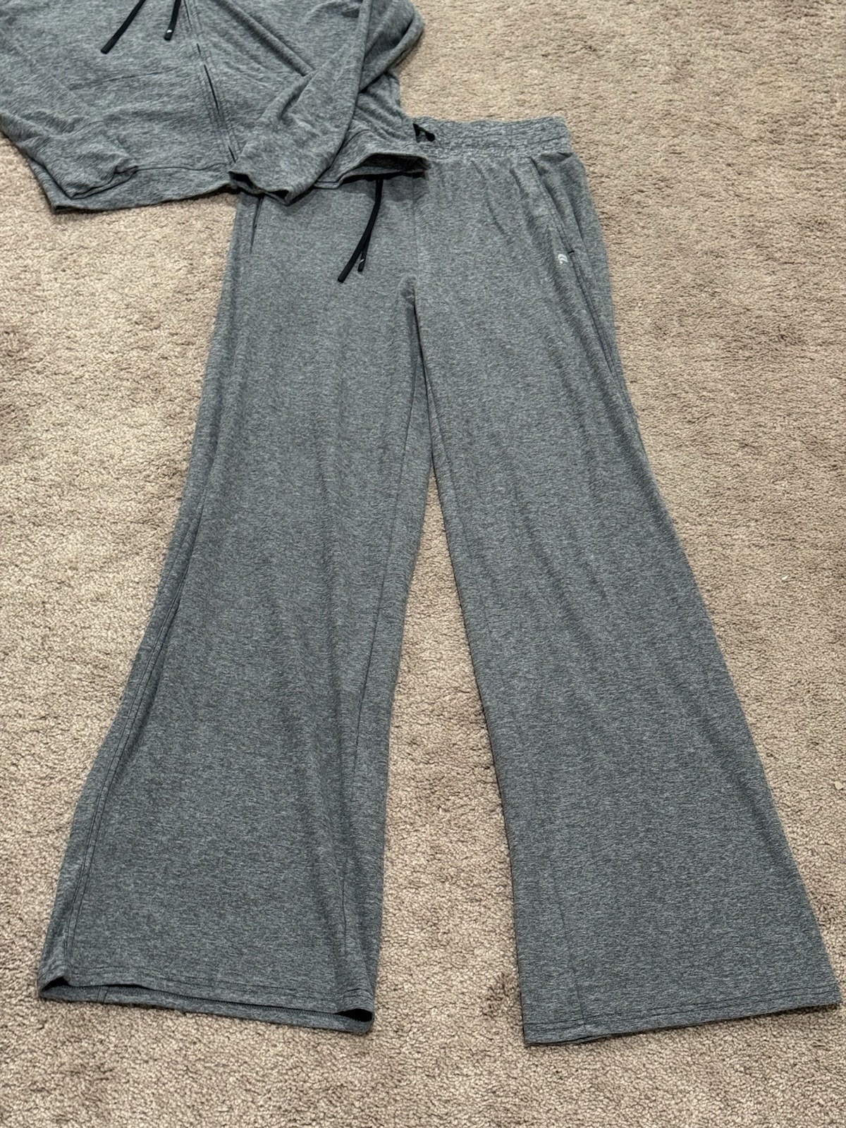 FABLETICS CLOUD JERSEY SET - image 3