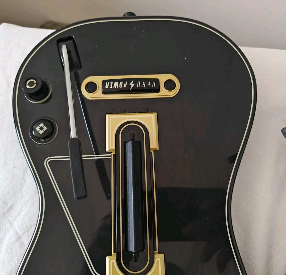 2 Guitar Hero Live Wireless Guitars 0000654 PS3 PS4 Xbox 360 One No Dongle  - Image 4 of 4