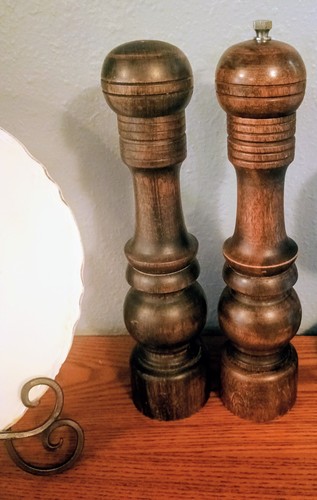 Vintage 11" Catalina Oak Wood Pepper Grinder And Salt Shaker Rare, USA Kitchen