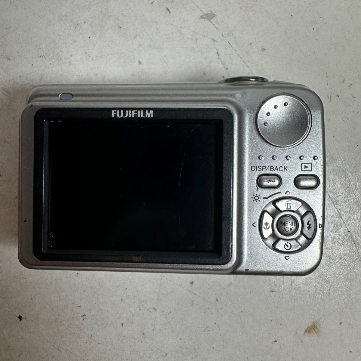 【ヴィンテコンデジ！】Fujifilm FinePix A610！c25025 Fujifilm FinePix A610 6.3 MP Digital Camera - Silver