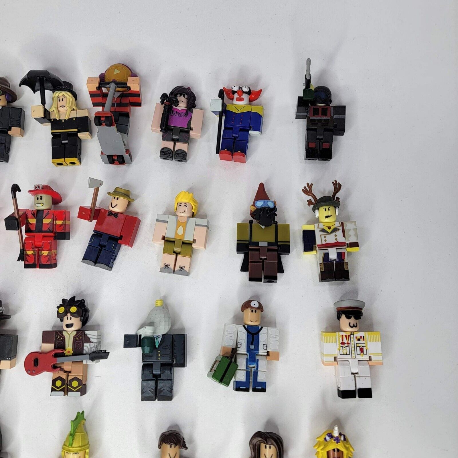 Licensed Roblox Figurine, Assorted