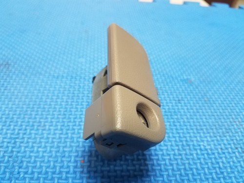 2003-2003 HONDA Element 1997-2006 Honda CR-V 95-04 ODYSSEY Glove Box Latch GRAY - Picture 2 of 6