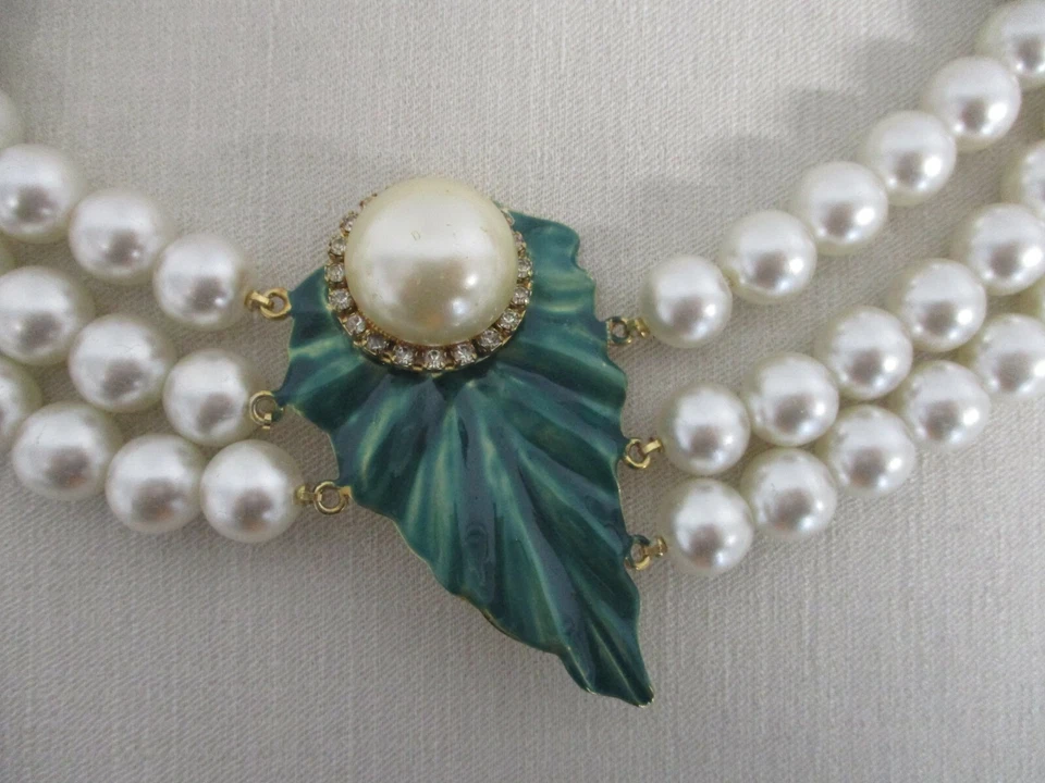 ПОТРЯСАЮЩИЙ 3 ПРЯДЬ ИСКУССТВЕННОГО ЖЕМЧУГА w эмали лист взлетно-посадочной полосы заявление ожерелье - Изображение 2 из 4