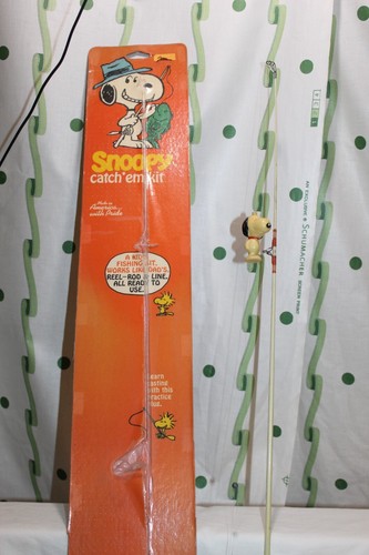 Vintage 1982 Snoopy Zebco Fishing Rod Reel Combo with Packaging - Picture 3 of 4