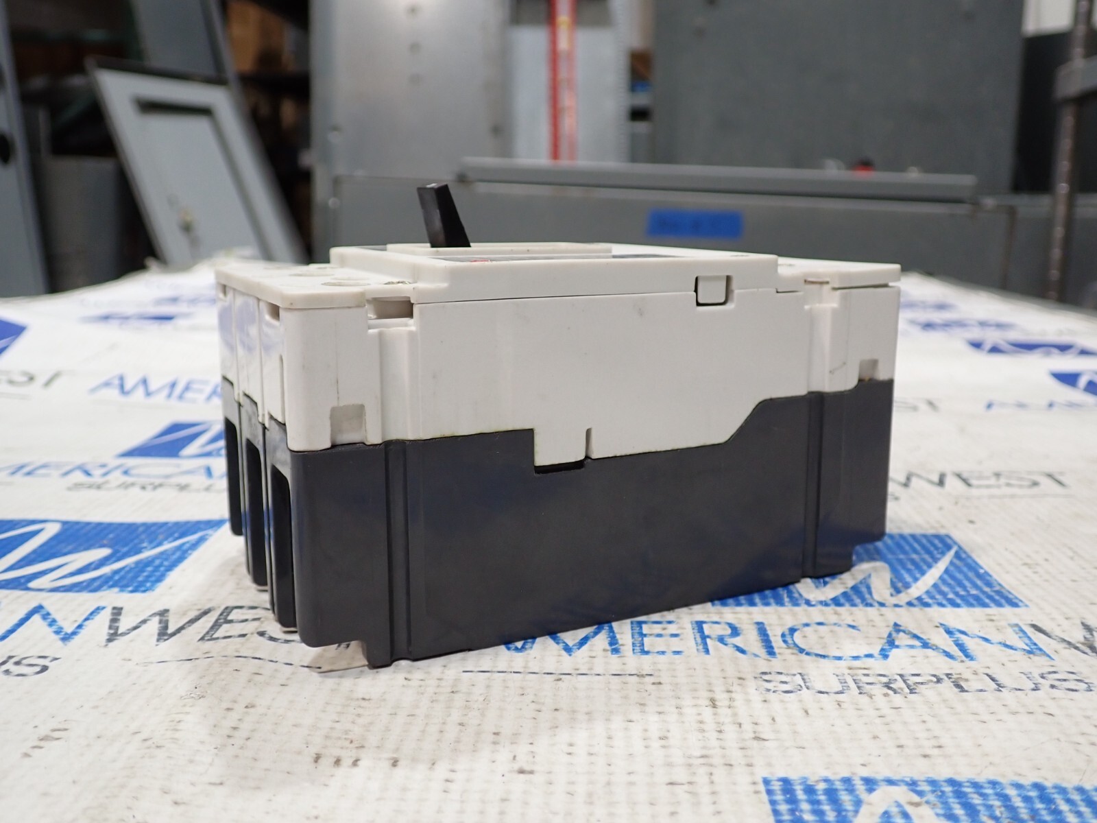 Siemens HEG3B020 20 Amp 3 Pole 600Y/347V EG Frame HEG Type Circuit Breaker Teste