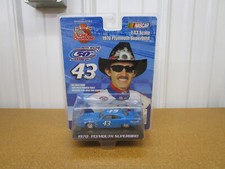 1970 Plymouth Superbird Petty RACING CHAMPIONS 1/43 50th Anniv stock car diecast