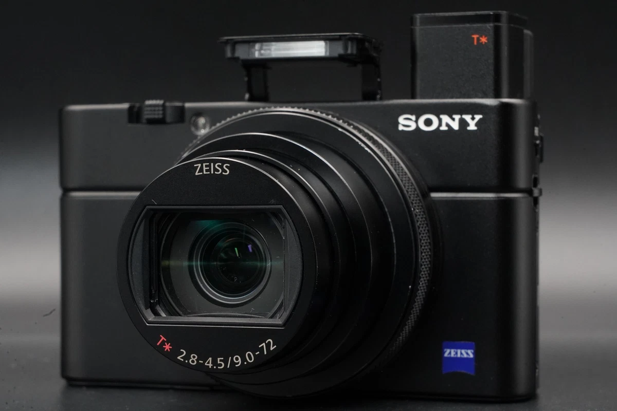 Sony Cyber-shot DSC-RX100 VII Digital Cameras with Built - in Wi