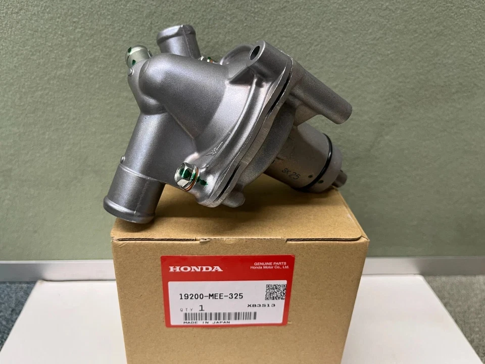 Water Pump Assembly CBR600 RR 03-06 OEM Genuine Honda Foto 2 de 3