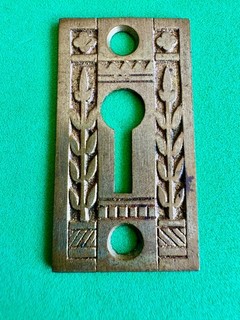 Antique Hardware Door Keyhole Escutcheon Brass Unpainted BEAUTIFUL! 1.0" x 1.75"