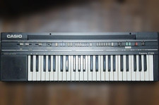 Clavier synthétiseur Casio CT-350 Casiotone vintage testé avec adaptateur 100 V