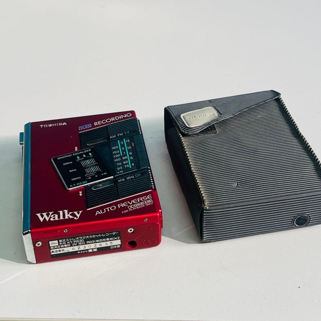 TOSHIBA Walky KT-RS30 Cassette Player Red Vintage Portable Music