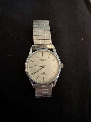 Advance Quartz Men's Analog Wristwatch Silver Dial Metal Bracelet 100ft