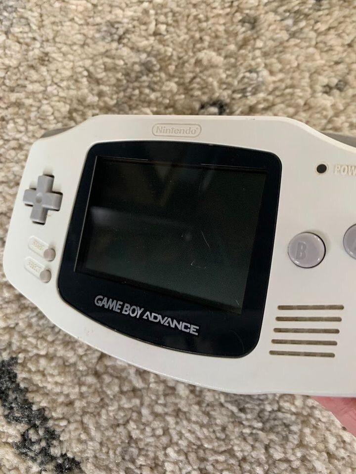 Nintendo Game Boy Advance AGB-001 White Handheld System Console w