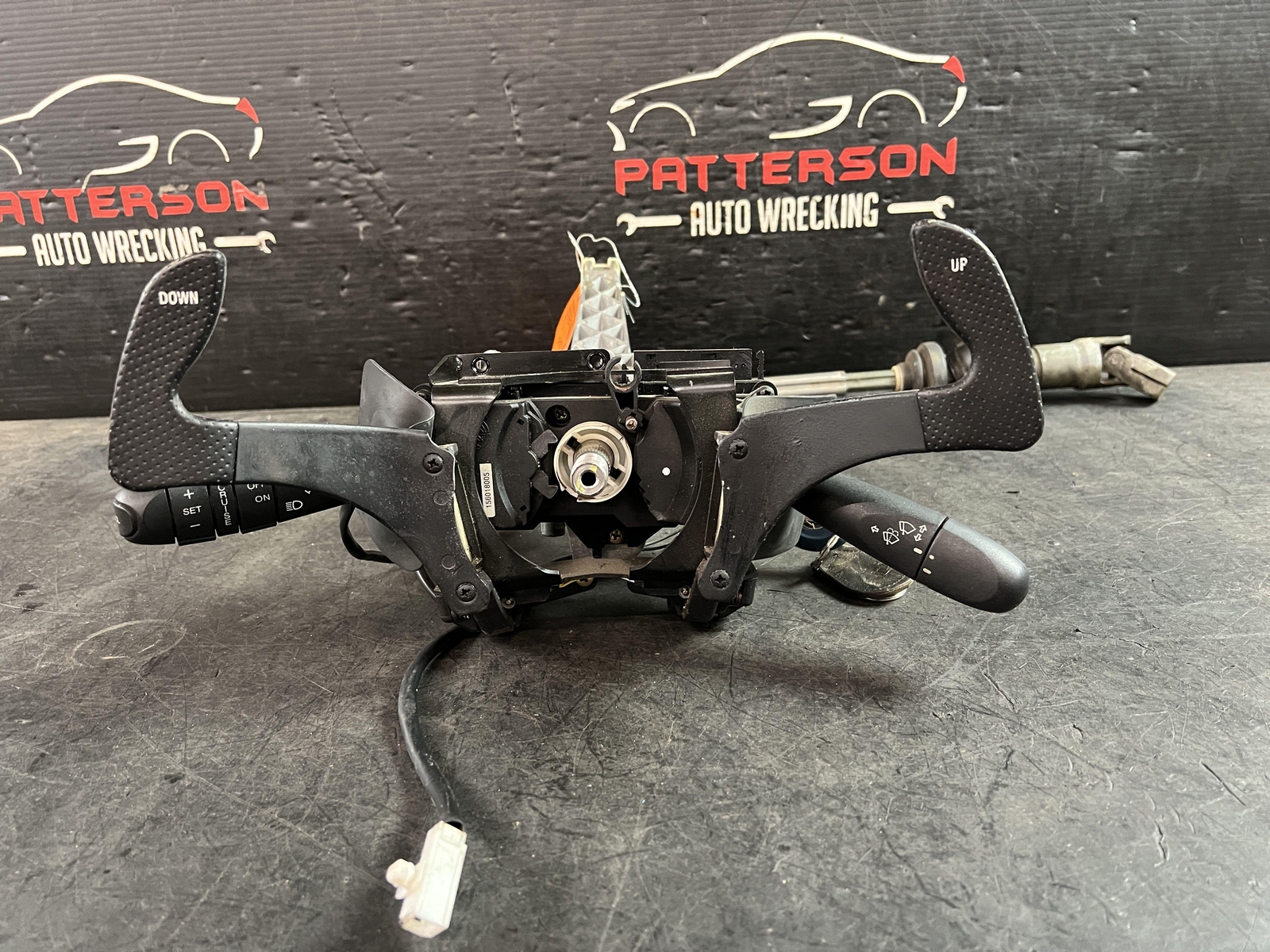 02-06 MASERATI SPYDER STEERING COLUMN W/ PADDLE SHIFTERS & KEY