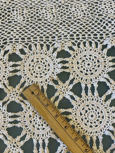 Huge Vintage Hand Crocheted Tablecloth Bed Coverlet Cotton 55” X 92” B4 - 第 9/9 張圖片