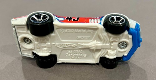 2010 Hot Wheels '69 Chevy Copo Corvette #43 weiß 2 7/8 Zoll rote Flamme - Bild 3 von 3