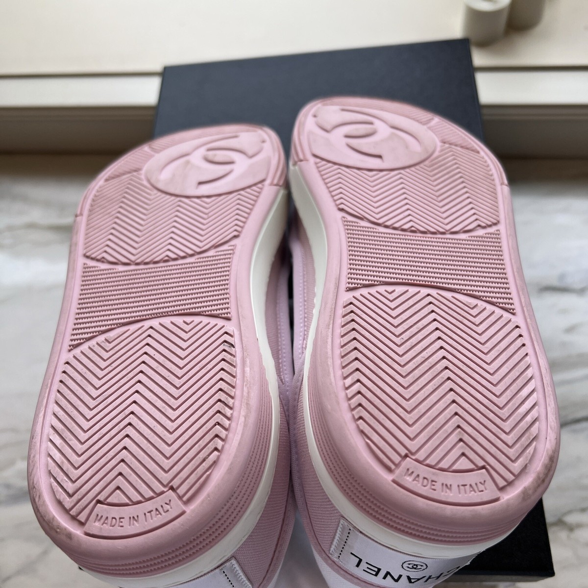 Chanel - G37488 Sneaker 'White Pink' Pale Pink (40 EuR). Retail