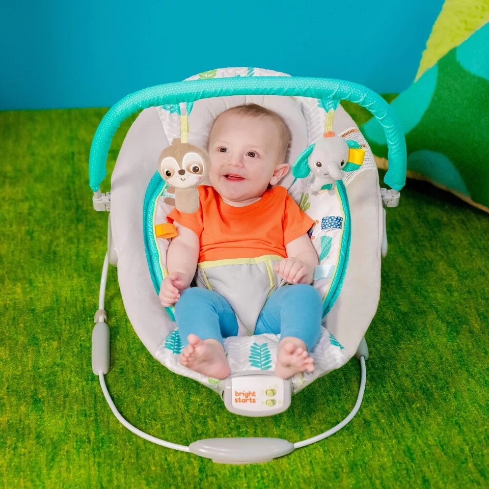 Bright Starts Jungle Vines Comfy Baby Bouncer with Vibrating Infant