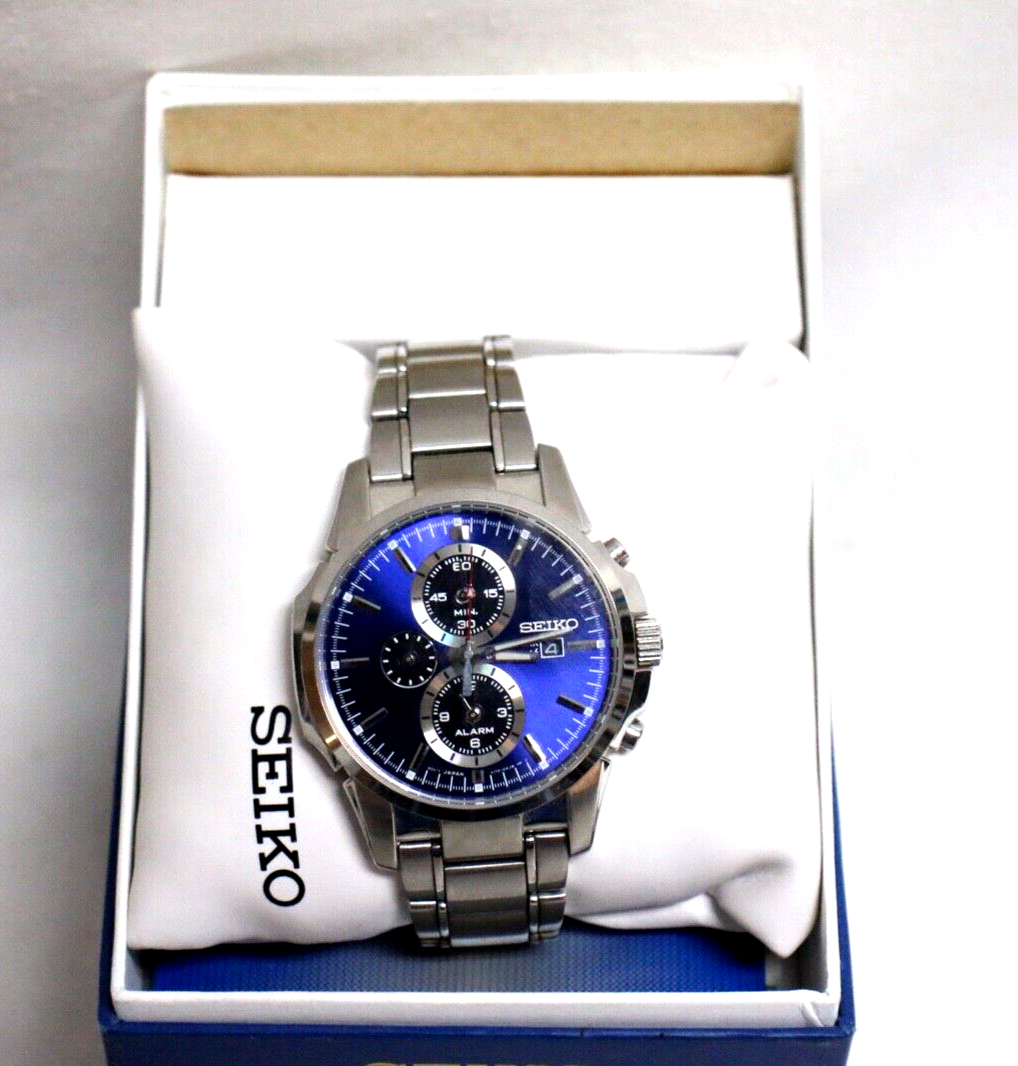 Seiko Solar Chronograph watch V172-0AF0 with box | eBay